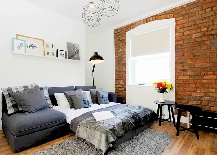 Stylish Flat In 1860\'S Listed Building