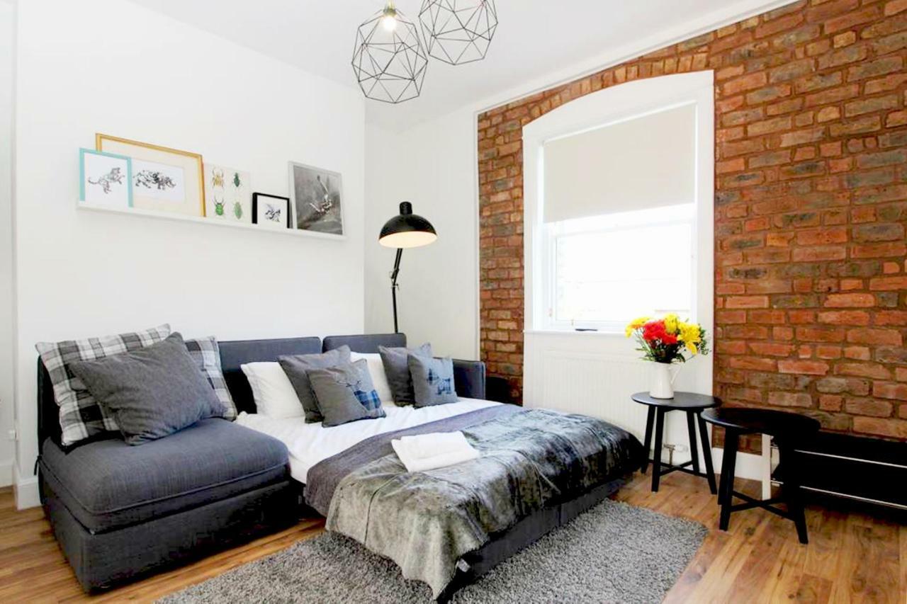 Stylish Flat In 1860's Listed Building Edimburgo